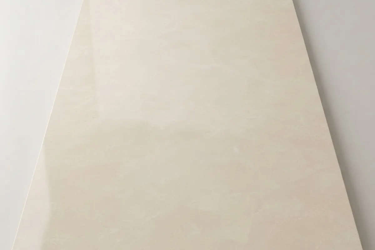 Поверхня каменю: Мармур Crema Marfil
